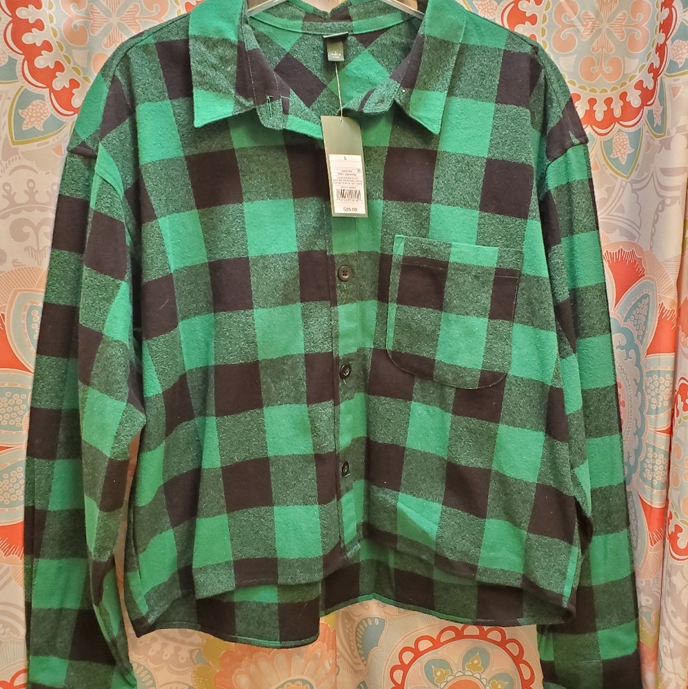 ❄☃️5for$25 Green Flannel Button Down